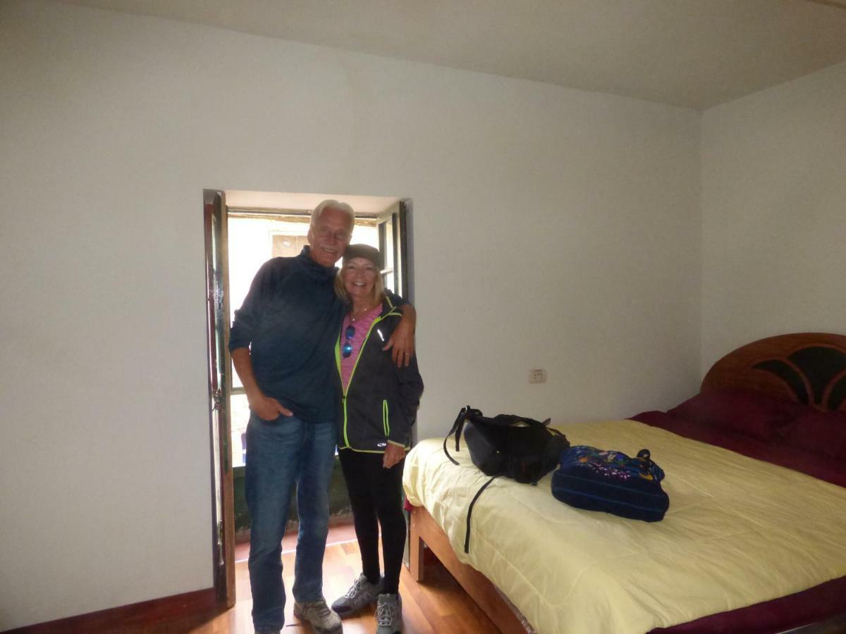 The Grasshopper Hostels Av Alta クスコ エクステリア 写真