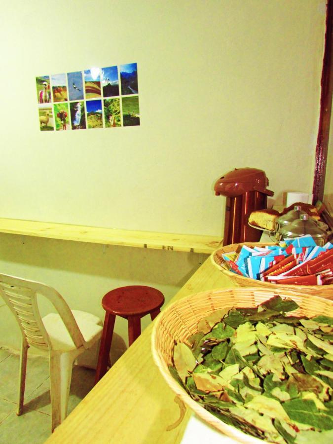 The Grasshopper Hostels Av Alta クスコ エクステリア 写真