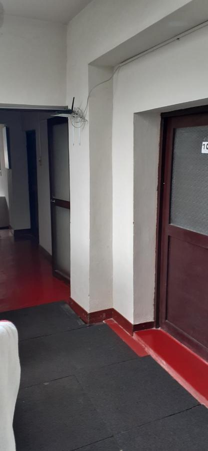 The Grasshopper Hostels Av Alta クスコ エクステリア 写真